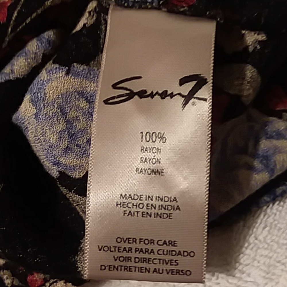 Seven7 Blouse - Picture 6 of 6